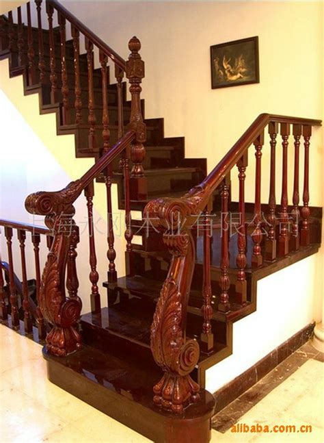 厂家源头定制家用木质楼梯 各种旋转楼梯 别墅木质楼梯-阿里巴巴