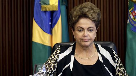 罗塞夫正式被弹劾罢免 巴西首位女总统就此下课|界面新闻 · 天下