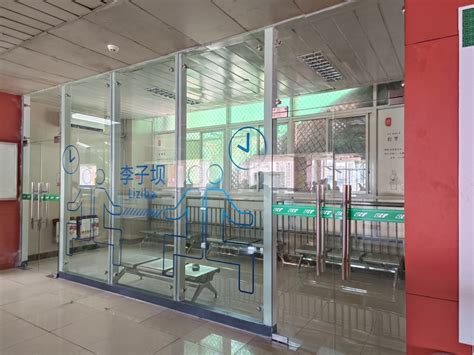 北京南站火车站候车大厅高清图片下载-正版图片500664576-摄图网