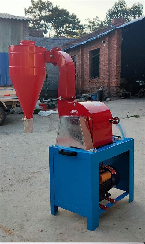 自吸式玉米粉碎机家用自动220v五谷杂粮打粉机养殖饲料磨面破碎机-阿里巴巴