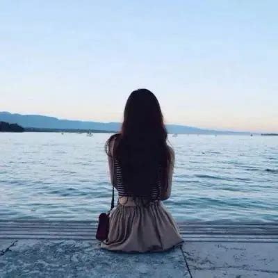 非主流女性背影头像