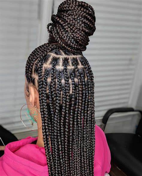 Knotless Braids vs Box Braids: How to, differences & styles
