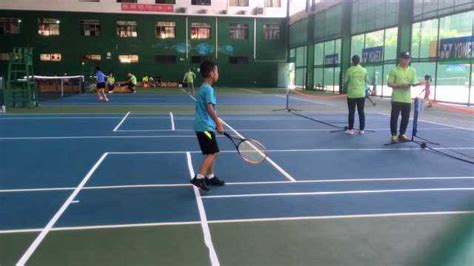 现代网球反手击球教程