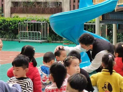 学前教育立法进入倒计时 代表建议明确幼儿教师编制和待遇|界面新闻 · 中国