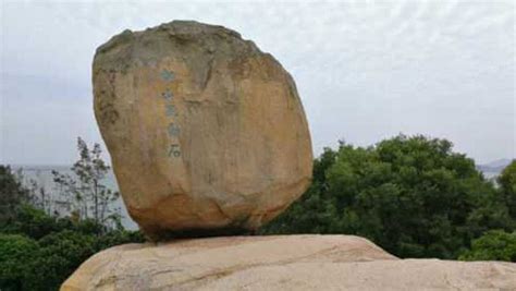 三十二吨的巨石，成人撬不动，七岁小姑娘却能推动_腾讯视频}