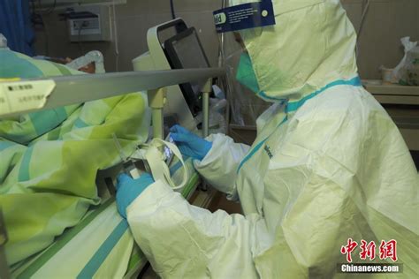 前线！武汉中南医院全力救治新型冠状病毒感染的肺炎患者