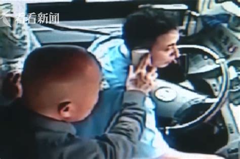 平安夜重庆男子商场坠楼身亡 砸死两名路人(含视频)_手机新浪网