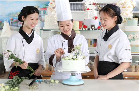 专业厨师养成记_新东方烹饪教育（上海校区）【官网】