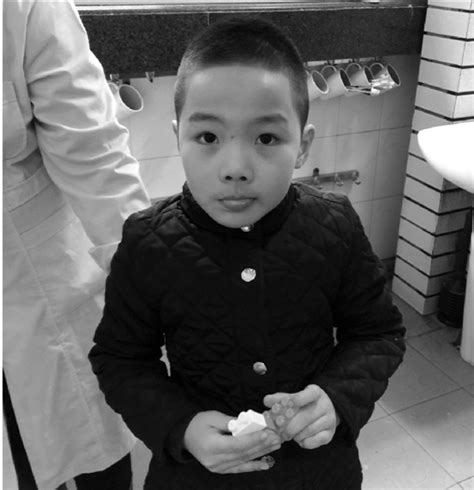 男孩被遗弃在温州市区 疑似是个自闭症儿童-新闻中心-温州网