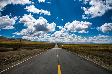 在路上图片
