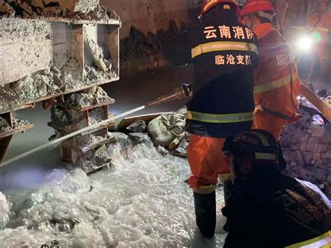 云南安石隧道突泥涌水已致8人遇难 4人仍失联_手机新浪网