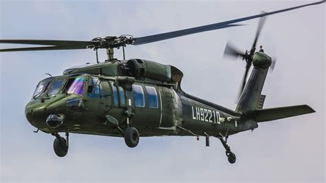 “American Helicopter”，黑鹰：能叫这名字的直升机，舍我其谁_美国陆军