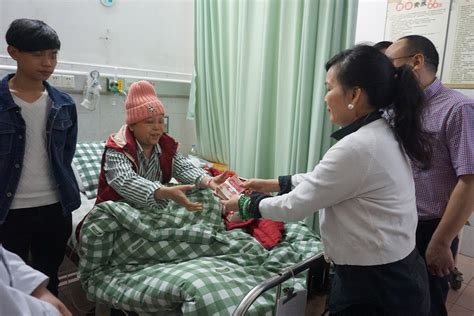 女子身患癌症家里一贫如洗，热心人士照亮她治疗的希望 - 广州中医药大学顺德医院