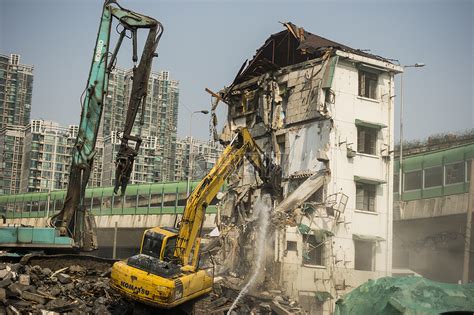 城市发展时拆除房子高清图片下载-正版图片500618164-摄图网