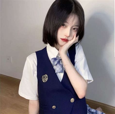 头像高冷甜美女生真人版
