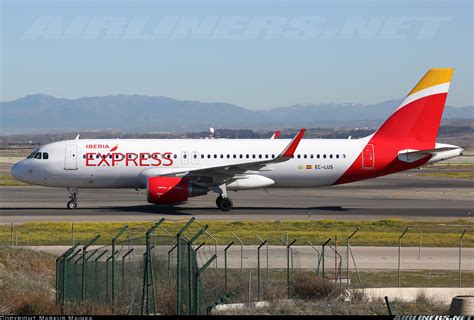 Airbus A320-216 - Iberia Express | Aviation Photo #2635192 | Airliners.net