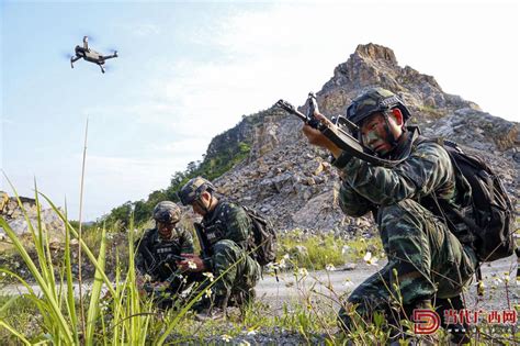 广西百色：武警特战队员实战演练提升打赢本领-人民图片网