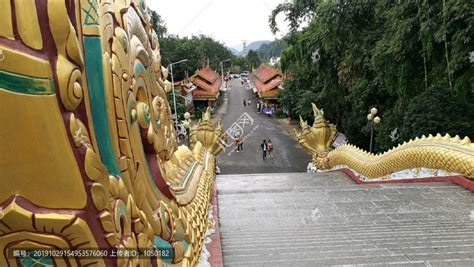 芒市勐焕大金塔，金碧辉煌气势非凡的傣王宫式建筑