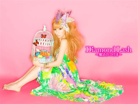 若槻千夏《SCawaii》、《VIVI》、《JELLY图片