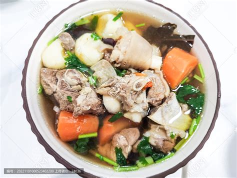 清炖羊肉汤,中国菜系,食品餐饮,摄影,汇图网www.huitu.com