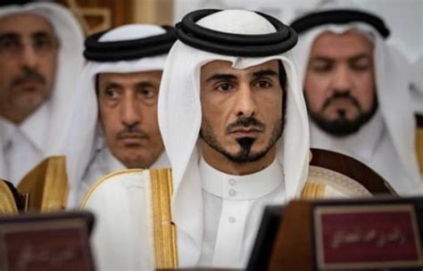 卡塔尔王子比贝克汉姆还帅！穿长袍亮相世界杯，和小贝同框更吸睛|卡塔尔|贾西姆|长袍_新浪新闻