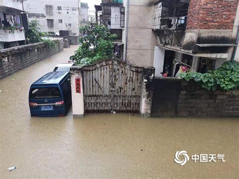 高清：江西多地暴雨成灾 村庄楼房道路受淹--地方领导--人民网