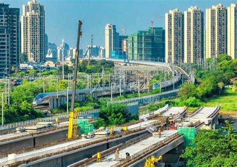 新湖南：2000多名建设者奋战一线！长沙高铁西站建设正酣-长沙城发集团