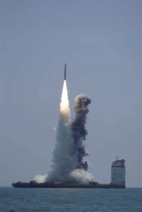 SpaceX星舰重型运载火箭发射失败：出现故障后爆炸_腾讯视频