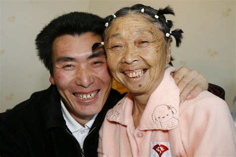 老夫少妻图片