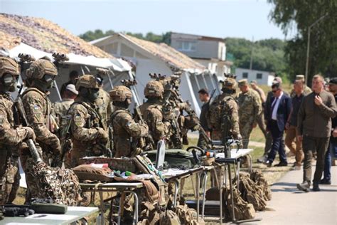 西班牙首相：将启动乌克兰军人培训中心_凤凰网视频_凤凰网