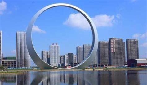 辽宁一座奇特的圆环建筑，造价上亿元，没有实用价值只有观赏价值