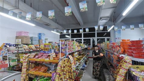 品牌超市开进107所学校-品牌,,超市-台州频道