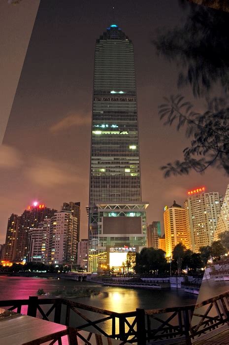 【夜拍民生大厦——武汉最高的楼摄影图片】西北湖风光摄影_蓝兔摄影
