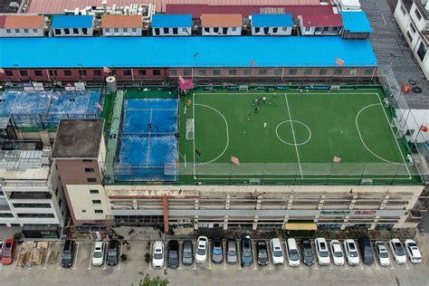 联系我们-上海季宏体育场地设施工程有限公司