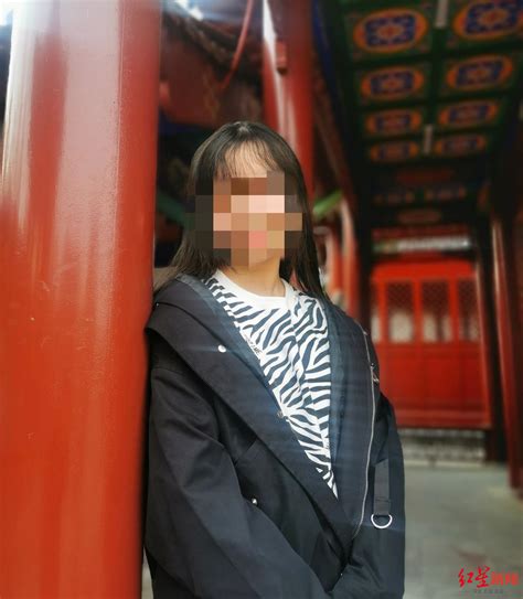 被同学“匿名检举”带手机去学校，郑州14岁女生校园内坠楼身亡_凤凰网
