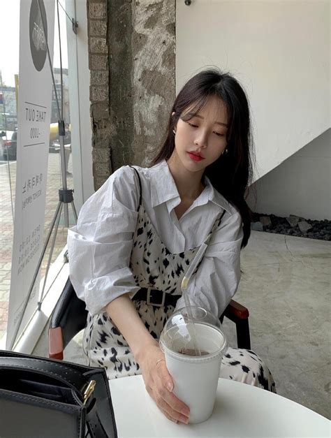 奶茶小姐姐图片