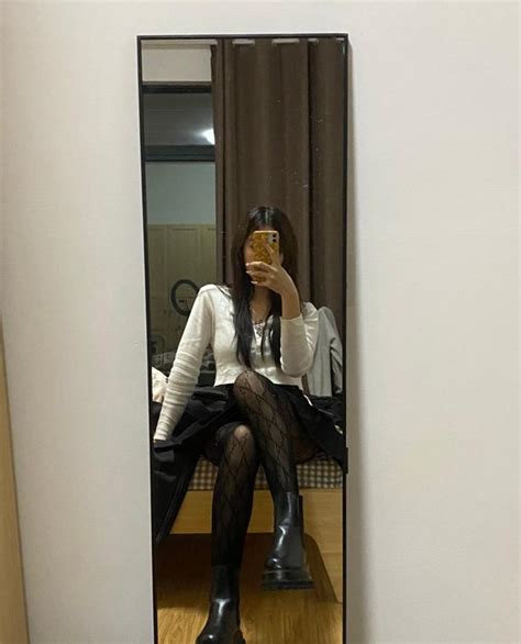 甜美女生头像13岁黑丝