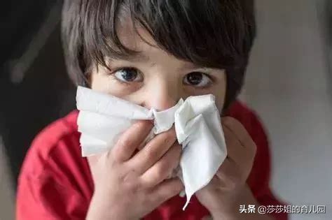 小儿鼻塞按摩哪里可以通气图解(3种方法可以解决孩子鼻塞呼吸困难，最有效的是按这个穴位！) | 说明书网