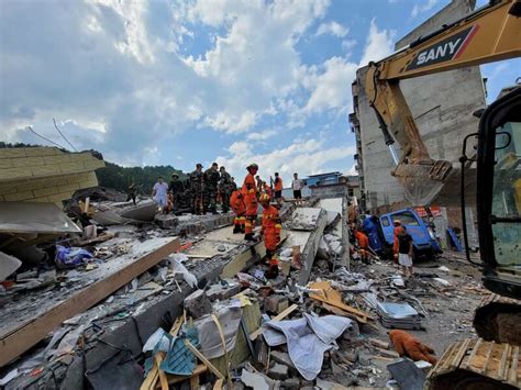 湖南汝城县一居民6层自建房垮塌 目前已救出8人_新闻频道_中国青年网