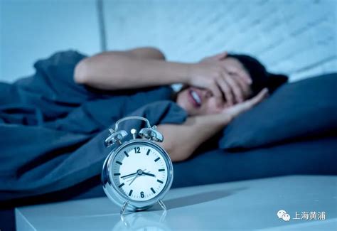 经常半夜三、四点醒来就睡不着？不排除5个原因，望你早做了解__财经头条