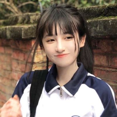 头像学生温柔校服女生