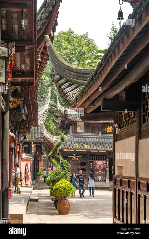 Wenshu Monastery, Chengdu, Sichuan, China Stock Photo - Alamy
