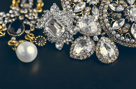 珠宝也有等级之分：如何区分高级、轻奢、时尚珠宝类型 – 我爱钻石网官网