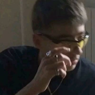 非主流墨镜哥头像
