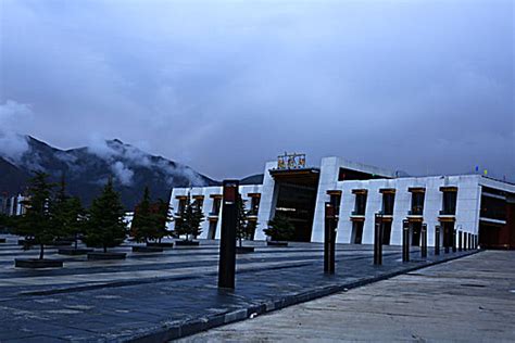 西藏印象之——拉萨火车站建筑特色 - 尼康 D300 样张 - PConline数码相机样张库