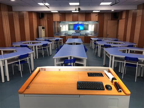 学校全新打造的“智慧教室”已于新学期正式投入使用-新闻动态-教务处