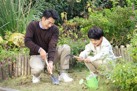 私家庭院花园如何设计配置花池、花坛、花境、花台、花箱_山东栖岫木艺