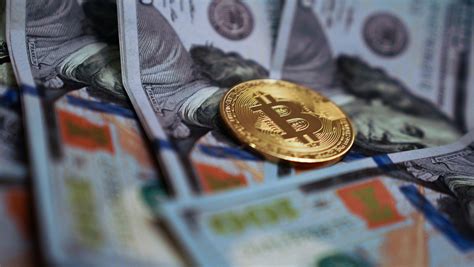 世界上首个承认比特币为法定货币的国家开始购买比特币 - 2021年9月7日, 俄罗斯卫星通讯社