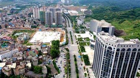 修文县：推进精细化管理 提升城市品位_综合