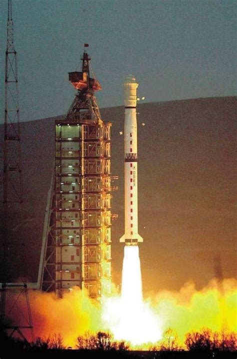 中国第一颗人造卫星 东方红一号
